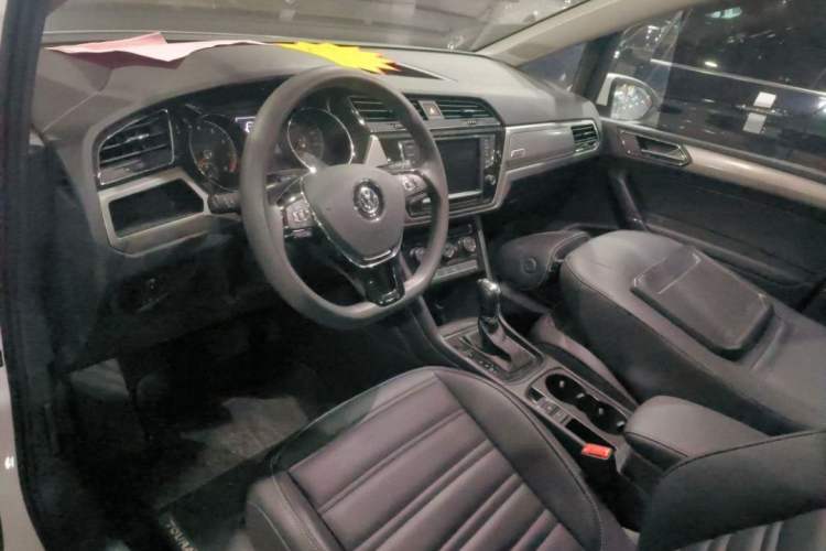 Used Volkswagen Touran 2018 Volkswagen Touran L 280TSI DSG Comfort Edition 7 Seats China V Emission Standard
