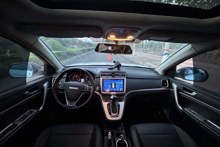 Used Haval M6 2017 1.5T Automatic Two-Wheel Drive Elite Model
