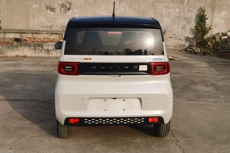 Used Wuling Hongguang MINIEV 2022 Macaron Premium Model – Lithium Iron Phosphate