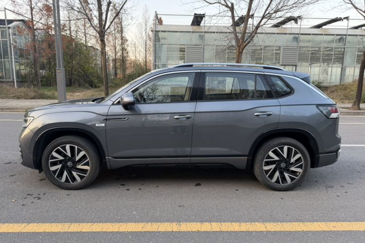 Used Volkswagen Tayron 2023 330TSI Two-Wheel-Drive R-Line High-Energy Version
