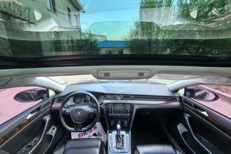 Used Volkswagen Magotan 2019 330TSI DSG Leading Model China VI Standard
