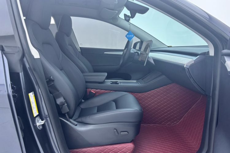 Used Tesla Model Y 2024 Rear-Wheel-Drive Version
