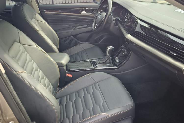 Used Volkswagen Passat 2019 330TSI Elite Edition China VI
