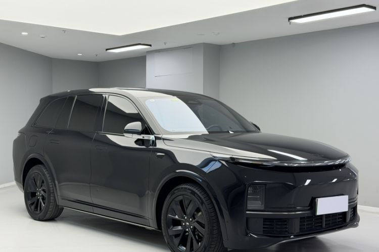 Used Li Auto L8 2023 Air model
