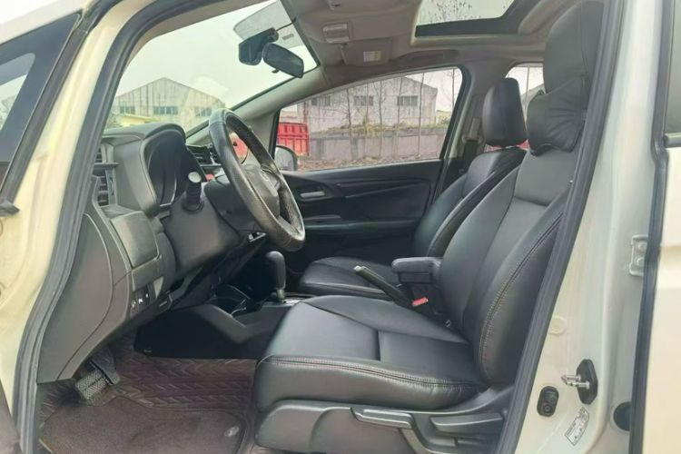 Used Honda Fit 2016 1.5L LXS CVT Comfort Sunroof Version