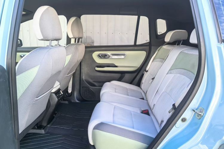 Used AION Y 2023 Younger