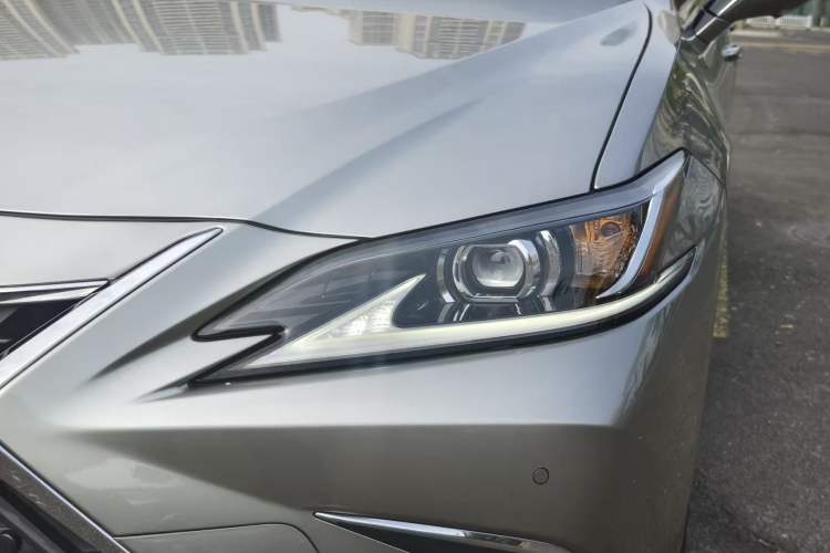 Used Lexus ES 2022 200 Excellence Edition
