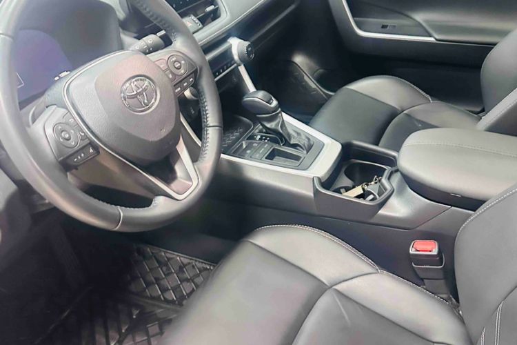 Used Toyota Wildlander 2023 2.0L CVT Two-Wheel Drive Luxury PLUS Edition