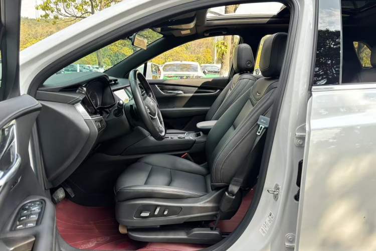 Used Cadillac XT5 2022 2.0T Two-Wheel Drive Luxury Version
