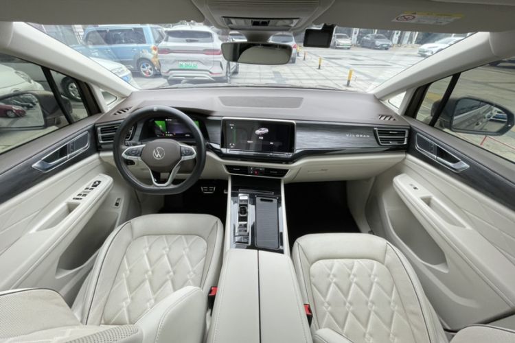 Used Volkswagen Viloran 2022 380TSI Prestige Edition
