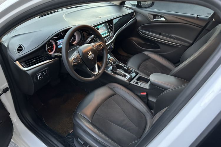 Used Buick Verano 2019 Sedan 20T Dual-Clutch Luxury Model
