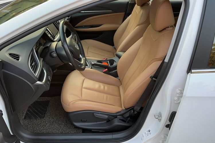 Used Buick Excelle GX 2018 18T Automatic Flagship Model
