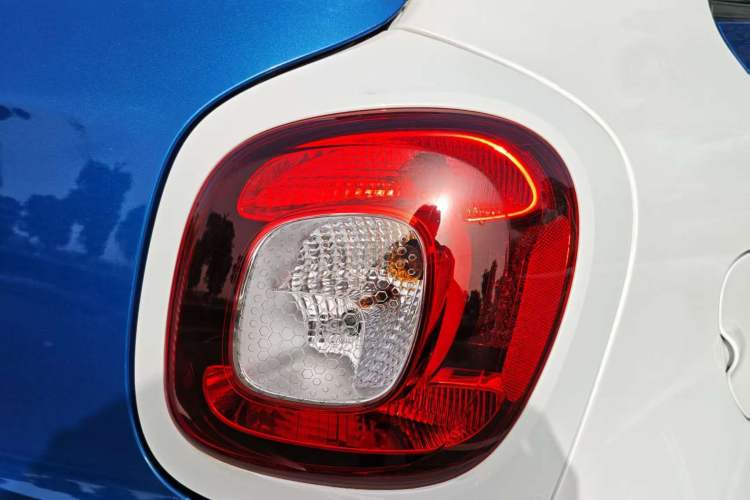 Used  forfour 2018 1.0L 52 kW Dynamic Edition
