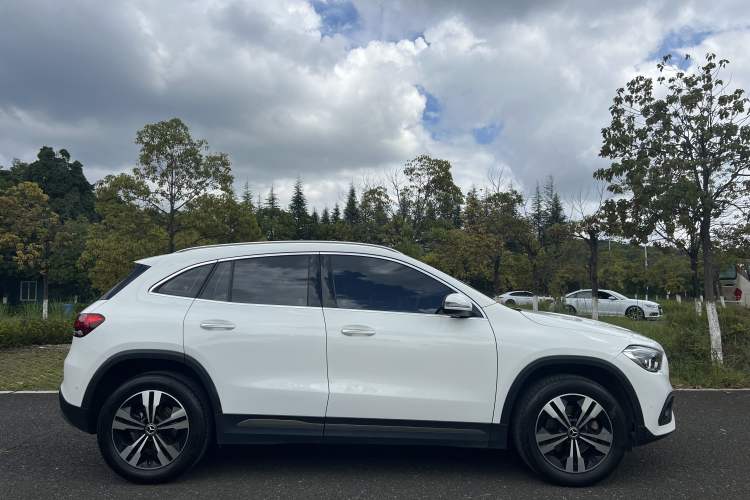 Used Mercedes-Benz GLA 2020 GLA 200
