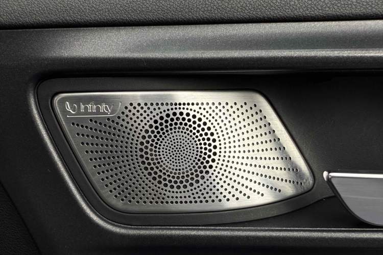 Used Tank 300 2021 City Edition 2.0T—Truly Stylish
