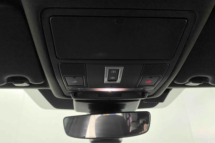 Used Land Rover Discovery Sport 2020 249 PS R-Dynamic Performance Tech Edition 7 Seats
