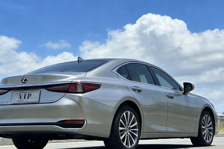 Used Lexus ES 2024 200 Premium Edition