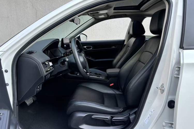 Used Honda Civic 2022 240TURBO CVT Dynamic Edition
