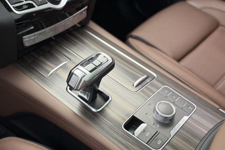 Used Haval H9 2017 2.0T Gasoline 4x4 Premium 5-Seater
