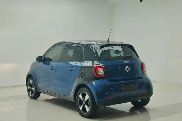 Used  forfour 2018 1.0L 52kW Passion Edition

