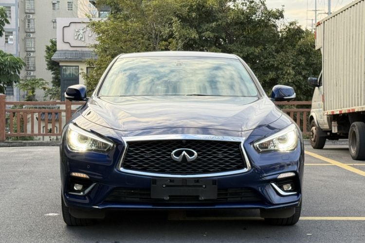 Used Infiniti Q50L 2018 2.0T Enjoyment Version China VI Standard