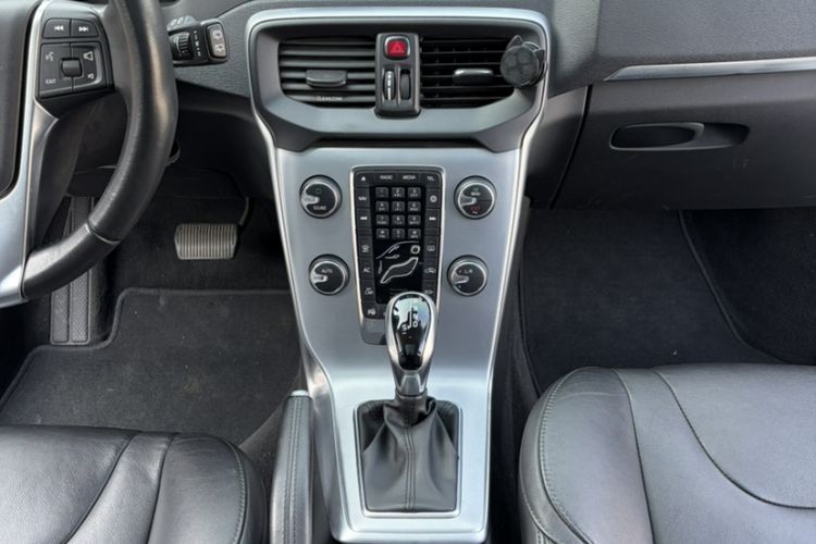 Used Volvo V40 2018 T3 Zhiya Edition