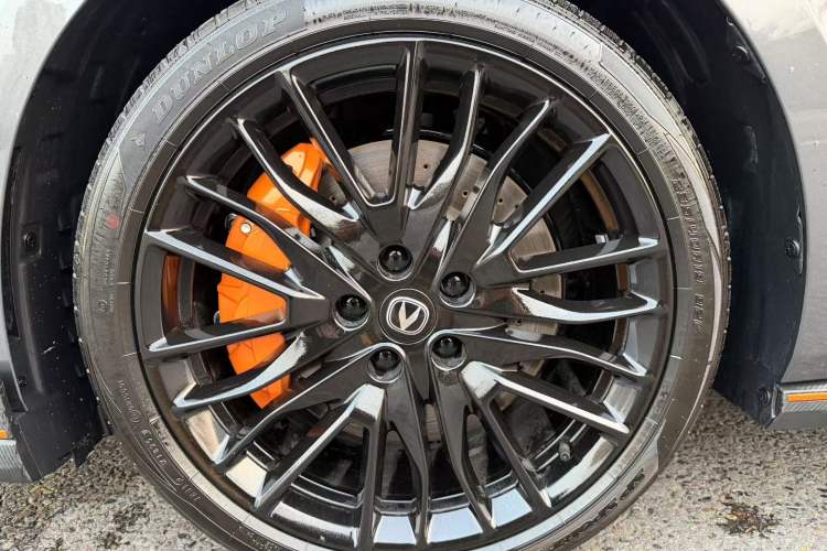 Used Changan UNI-V 2025 Model Third-Generation 2.0T Dynamic Edition