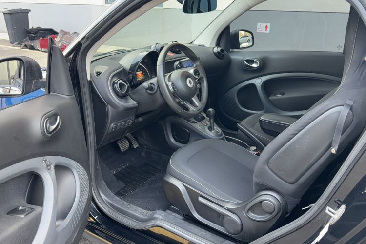 Used  fortwo 2015 1.0L 52 kW Hardtop Passion Edition
