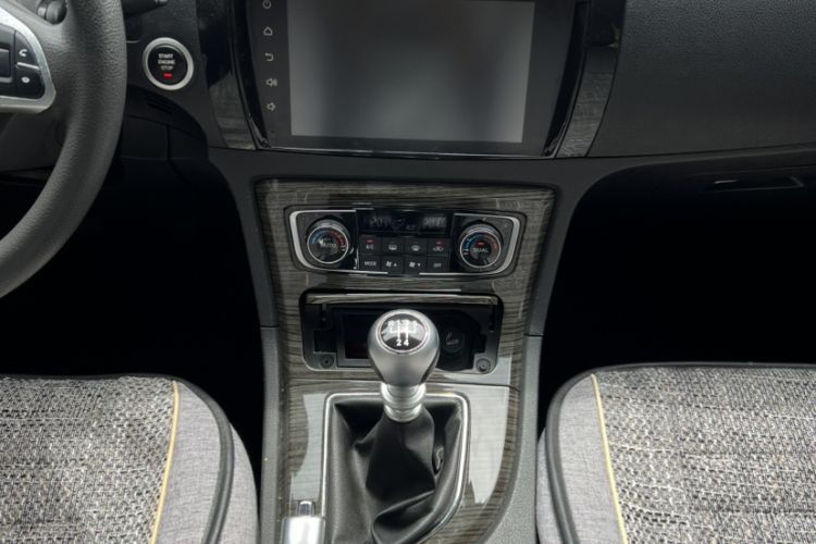 Used Zotye T600 2016 1.5T Manual Luxury Edition
