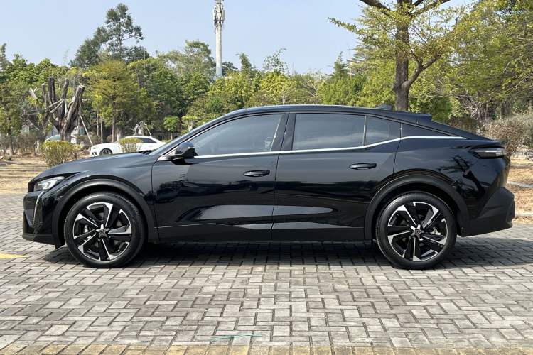 Used Peugeot 408X 2023 Gravity Edition