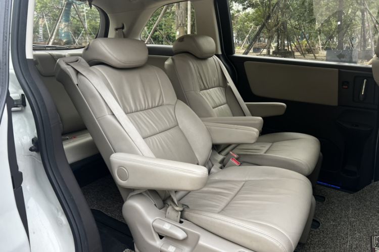 Used Honda Odyssey 2015 Revised 2.4L Luxury Edition
