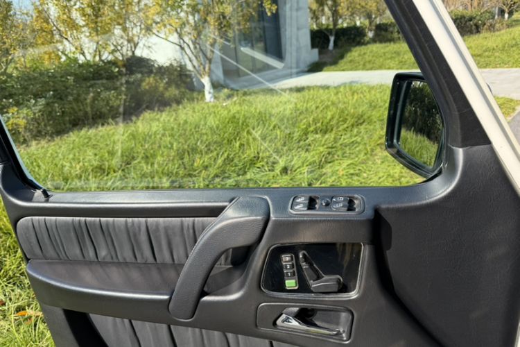 Used Mercedes-Benz G-Class 2010 G 500
