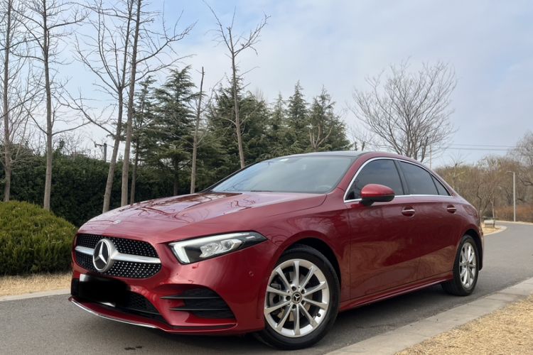 Used Mercedes-Benz A-Class 2021 A 200 L Sport Sedan Fashion Model
