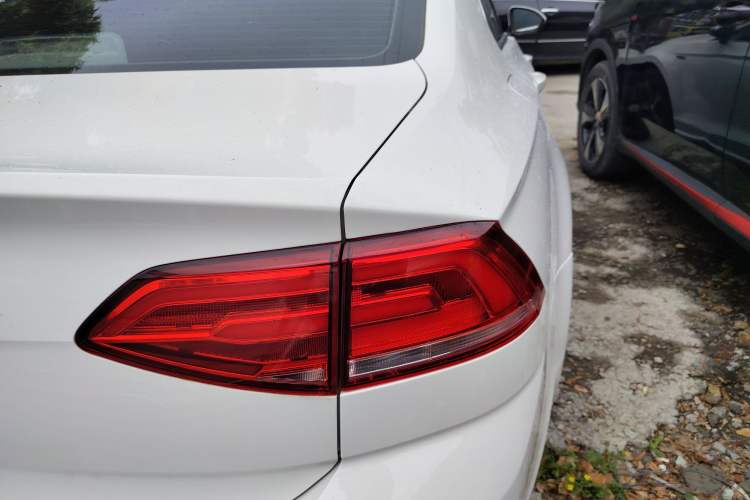 Used Volkswagen Lamando 2017 230TSI DSG Fashion Edition
