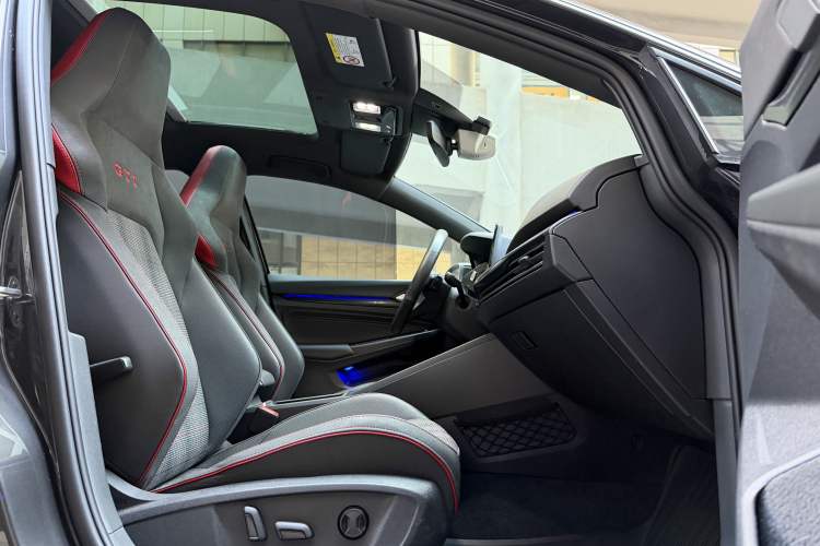 Used Volkswagen Golf GTI 2021 380TSI DSG GTI
