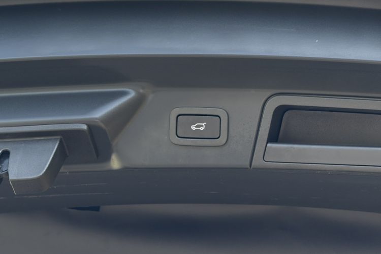 Used Land Rover Range Rover Velar 2021 P250 model