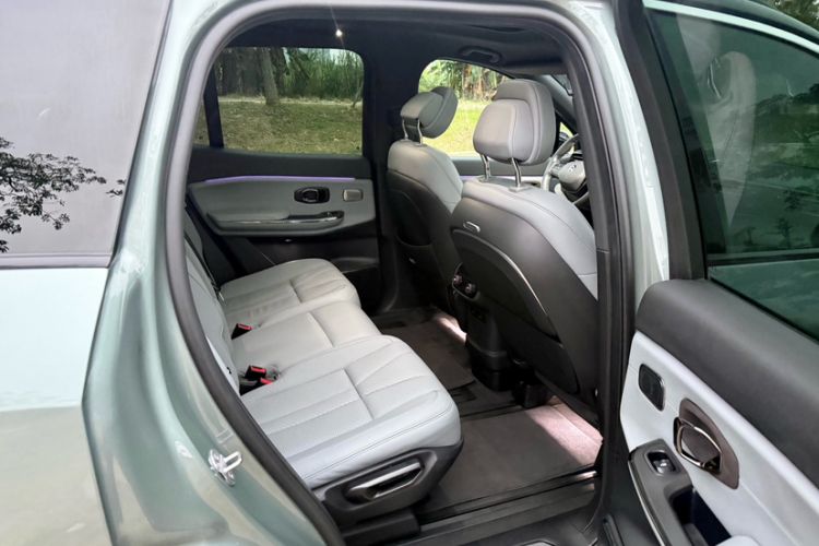 Used Nio ES8 2020 450 km Signature Edition 7-Seater Version
