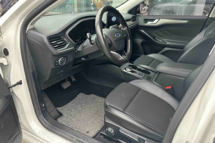 Used Ford Focus 2020 Hatchback EcoBoost 180 Automatic Trend Edition
