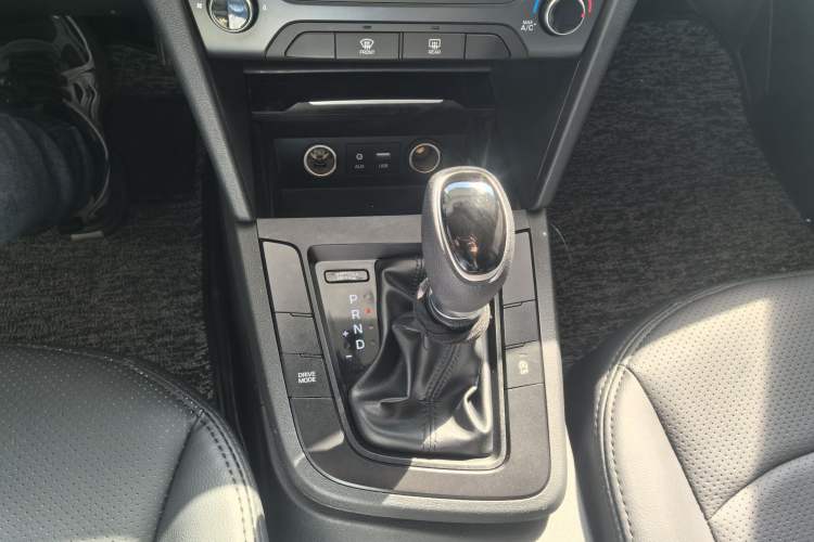 Used Hyundai Elantra 2018 1.4T Dual-Clutch Xuan Dong · Dynamic Edition
