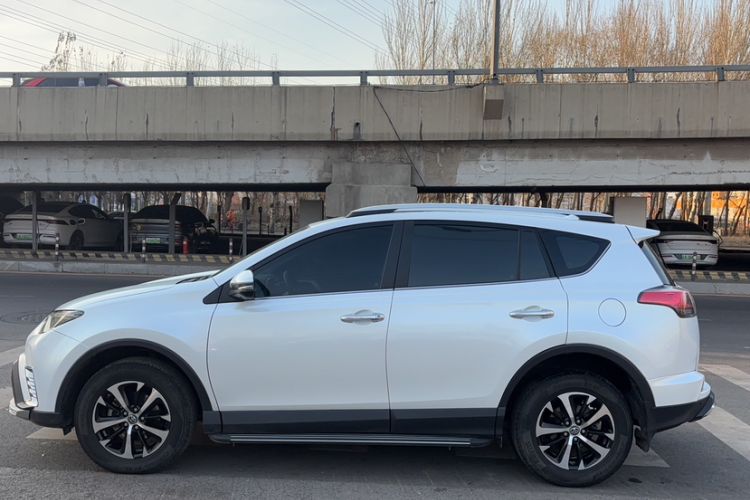 TDK.VehicleDetails.img