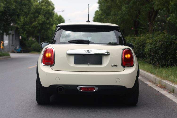 Used  MINI 2016 1.2T ONE Pioneer Edition
