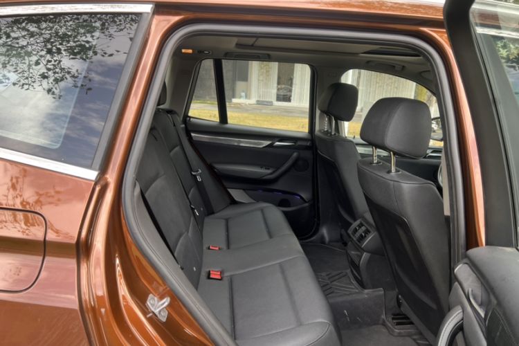 Used BMW X3 2016 sDrive20i
