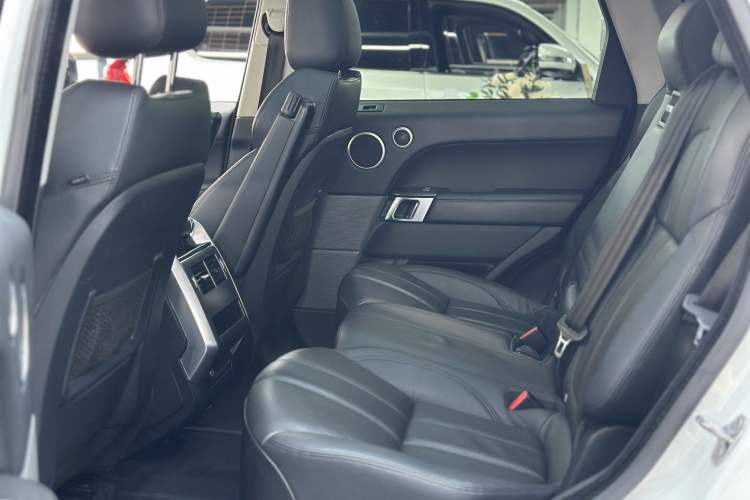 Used Land Rover Range Rover Sport 2017 3.0 SC V6 SE
