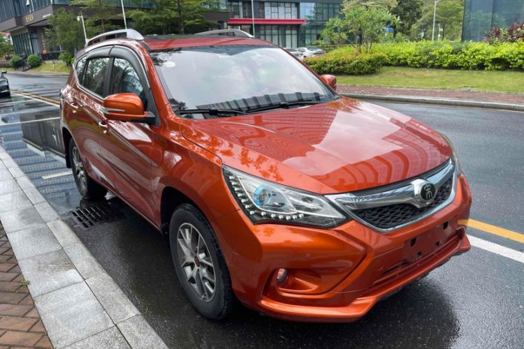 Used BYD Song 2016 GaiShi Edition 1.5TI Manual Elite Model
