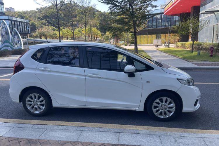 Used Honda Fit 2018 1.5L CVT Comfort Sunroof Version
