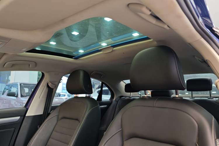 Used Volkswagen Lamando 2021 280TSI DSG Comfort Edition
