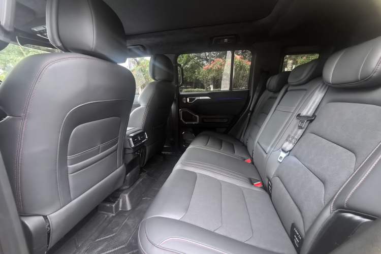 Used JETOUR Traveler 2023 2.0T All-Wheel Drive CrossPRO+
