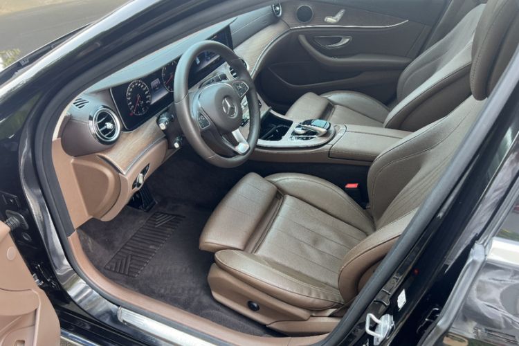 Used Mercedes-Benz E-Class 2018 Facelift E 200 L
