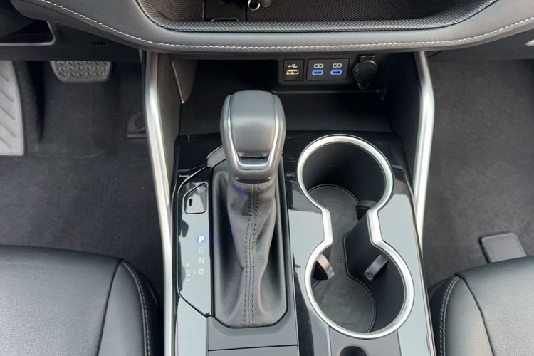 Used Toyota Highlander 2022 Dual-Engine 2.5L Four-Wheel Drive Prestige Version 7 Seats