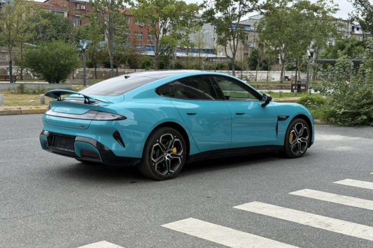 Used  SU7 2024 Four-Wheel-Drive Max Founder's Edition
